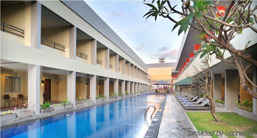 Kuta Station Hotel And Spa Бали Экстерьер фото