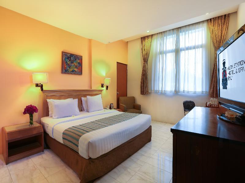 Kuta Station Hotel And Spa Бали Экстерьер фото