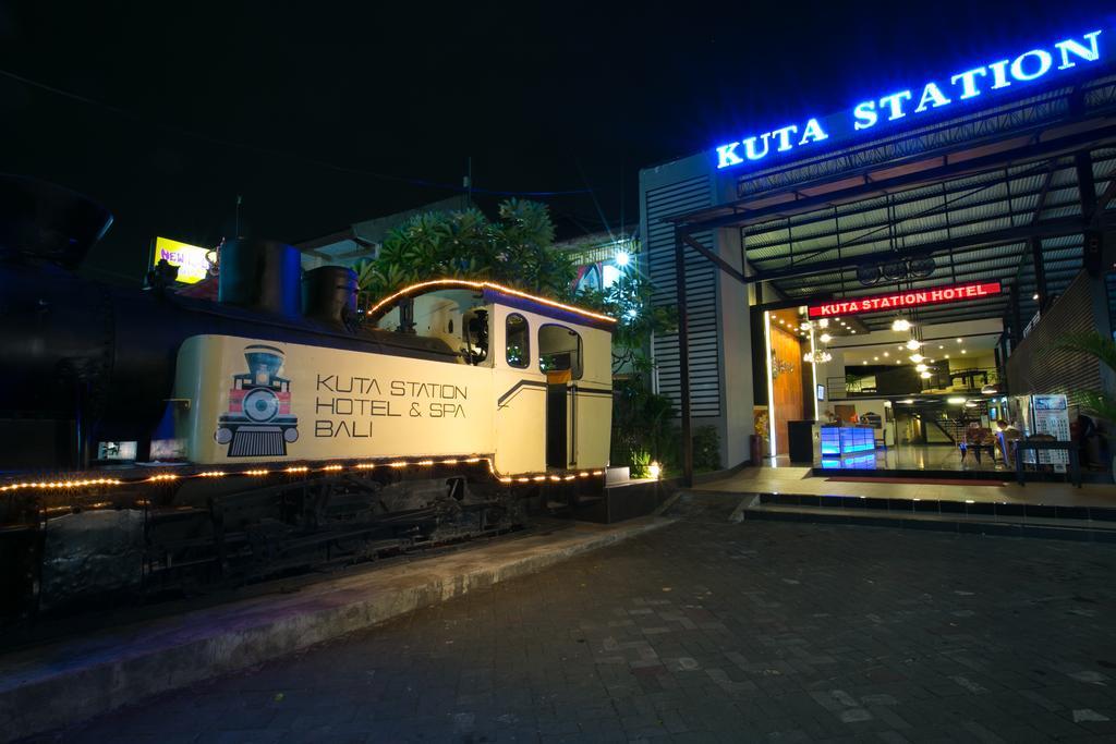 Kuta Station Hotel And Spa Бали Экстерьер фото