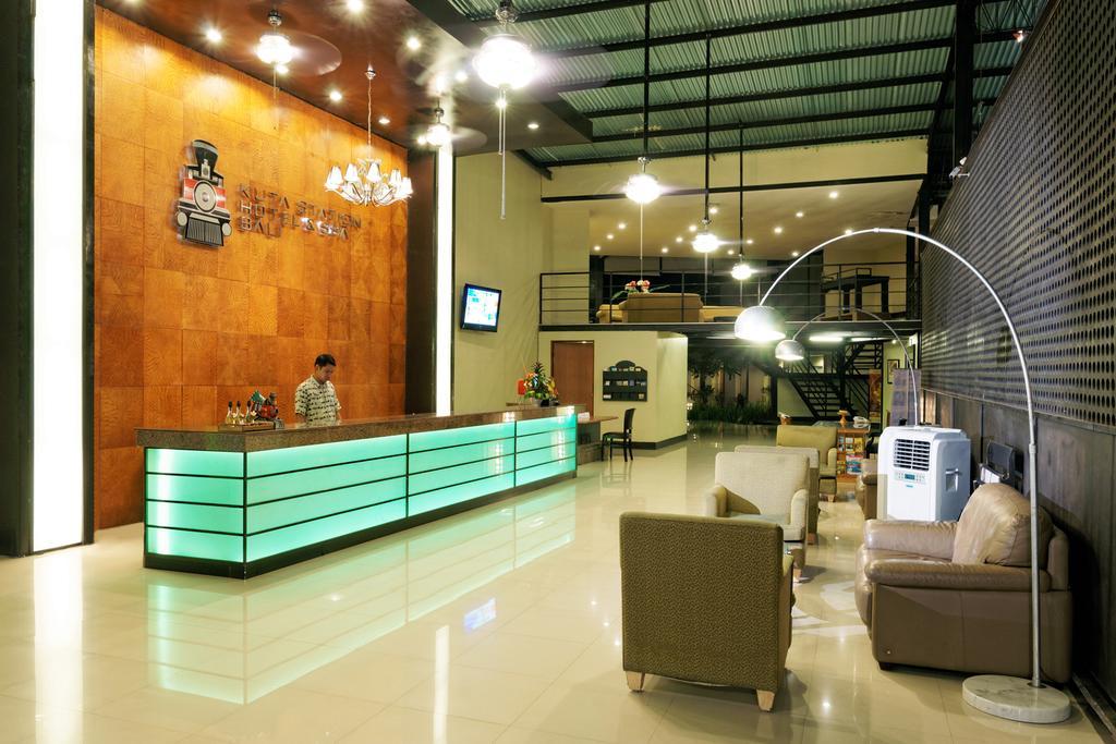 Kuta Station Hotel And Spa Бали Экстерьер фото