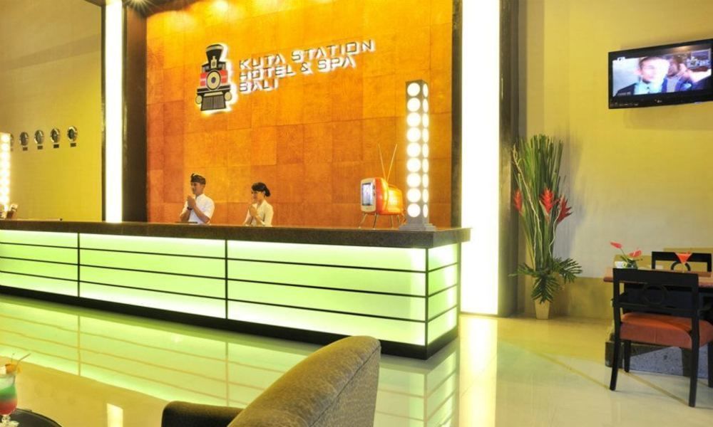 Kuta Station Hotel And Spa Бали Экстерьер фото